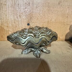 Brass Clam Shell Trinket Box - Decorative Seashell Jewelry Dish